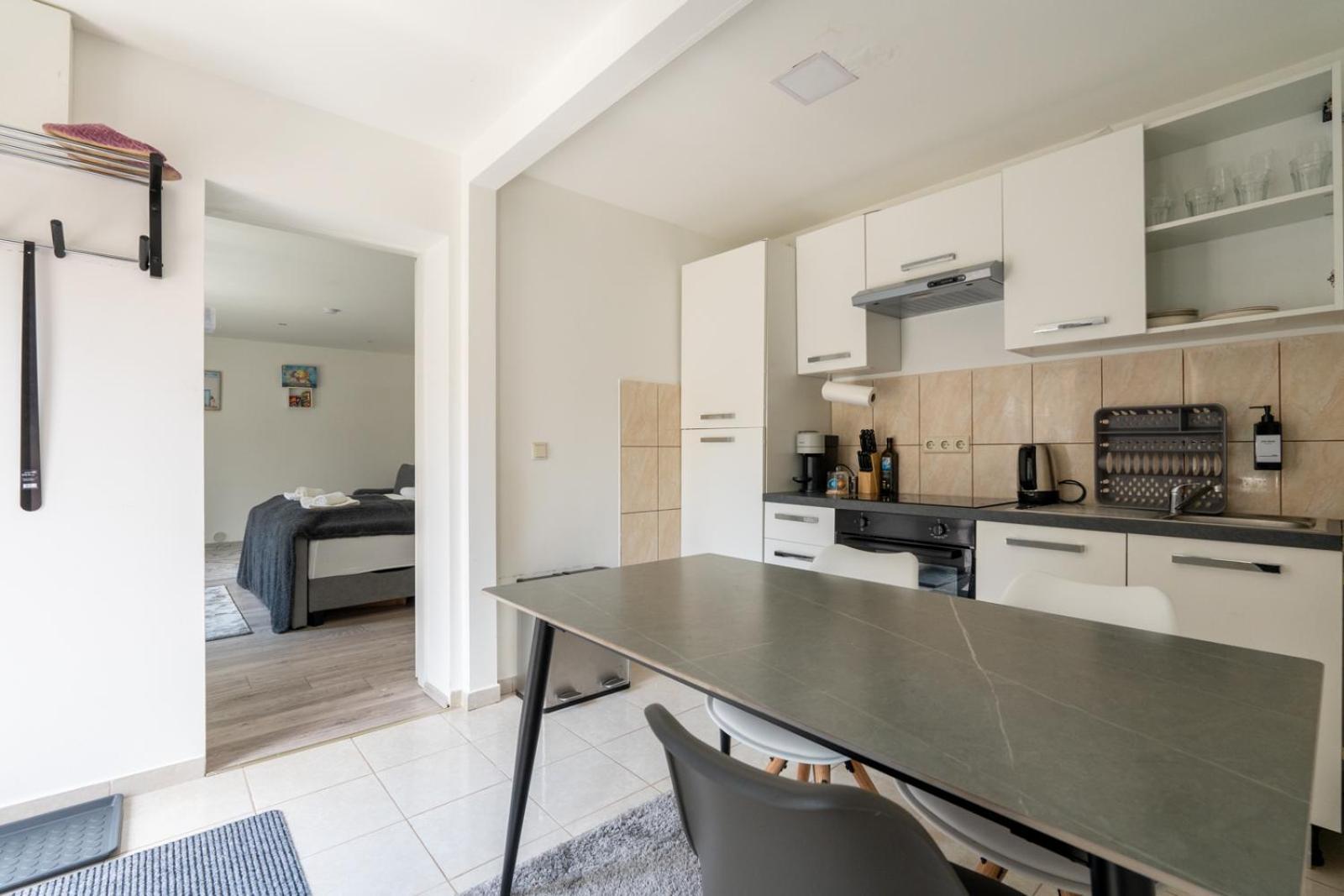 Appartement Wiener Juwel Zwischen Flughafen Und Stadtleben
